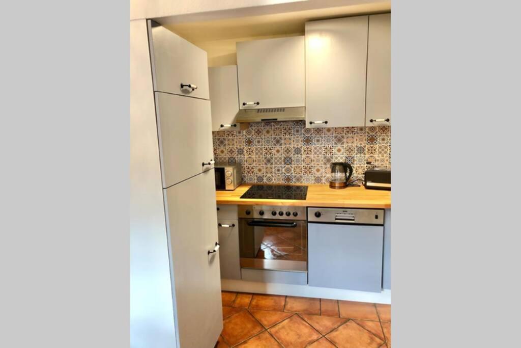Apartment Zum Goldenen Lowen Inkl. Parkplatz & Wlan Ерфурт Екстериор снимка
